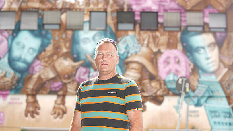 Graffiti-Künstler WON: Mit der Sprühdose erschafft er bunte Monster, Comic-Wesen und verrückte Gestalten. Graffiti-Künstler WON: Mit der Sprühdose erschafft er bunte Monster, Comic-Wesen und verrückte Gestalten.