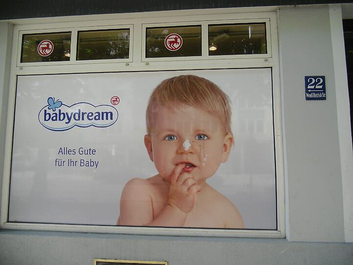 ...ein süßes Baby als Werbestar...
