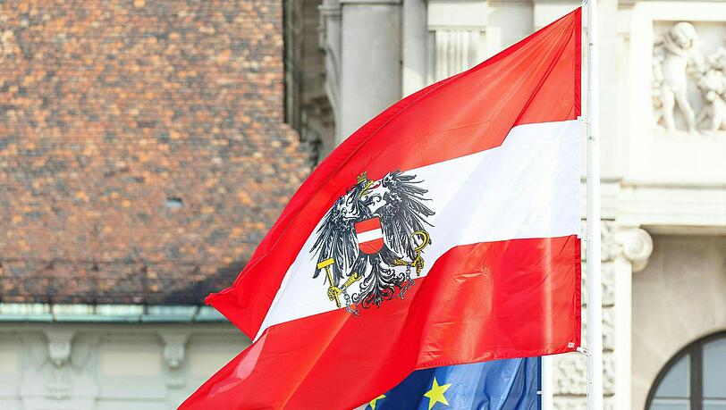 Die EU-Kommission beaufsichtigt, ob die EU-Länder die Regeln für Haushaltsdefizite und Staatsschulden einhalten. (Archivbild)