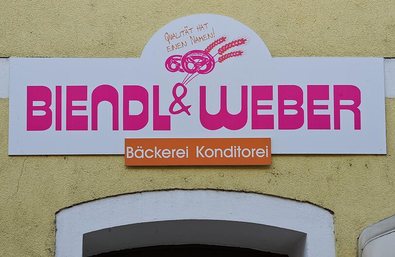 Der wegen Hygienemängeln verhängte Produktionsstopp gegen eine Bäckerei im Landkreis Regensburg ist aufgehoben.