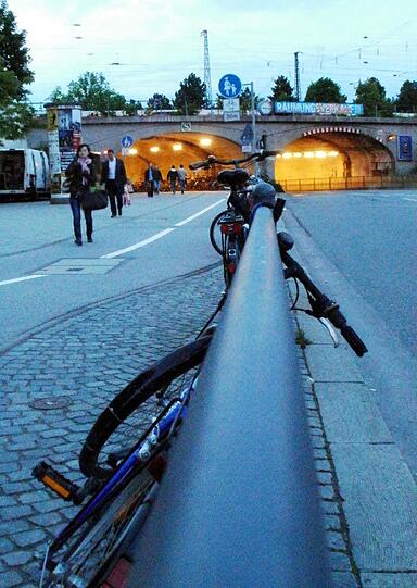 Ein AZ-Leser hat die (un-)wetterbedingten Entwicklungen in seinem Stadtviertel genau dokumentiert.
