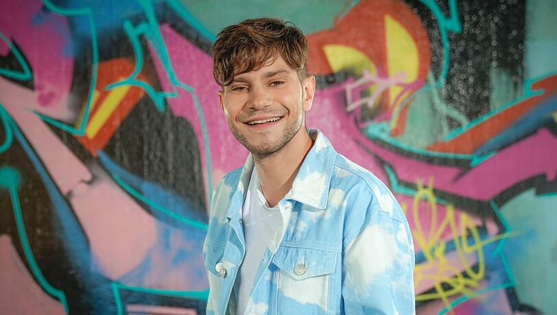 Julian veröffentlicht sein Debütalbum "In meinem Kopf".