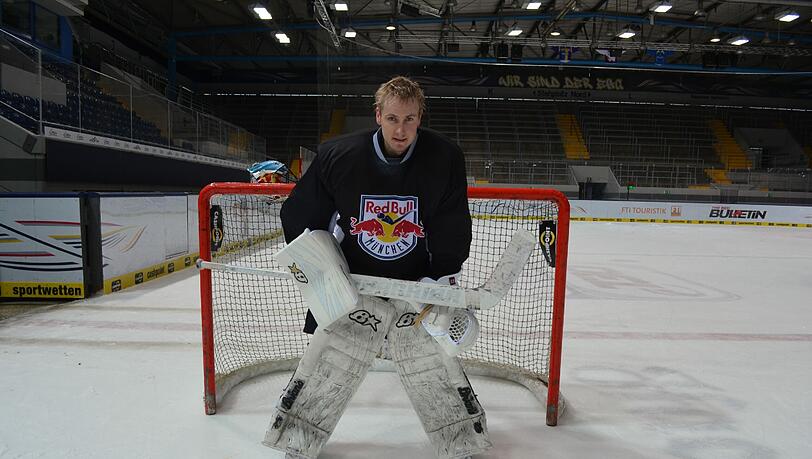 Mika Noronen: Der finnische Top-Goalie verstärkt jetzt den EHC. Mika Noronen: Der finnische Top-Goalie verstärkt jetzt den EHC.