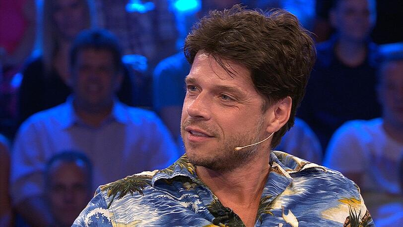 Stephen ist von den Zuschauern aus dem Haus gewählt worden Stephen ist von den Zuschauern aus dem Haus gewählt worden
