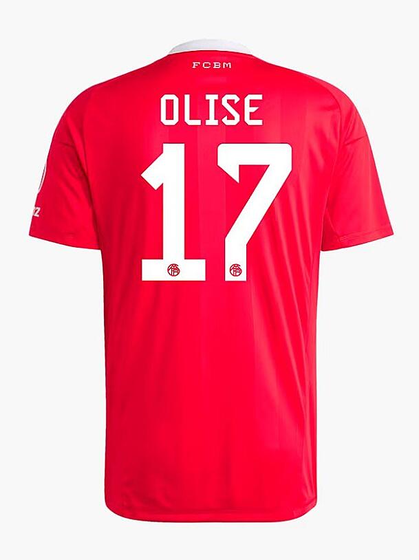 Da man sichh im Onlineshop des FC Bayern selbst aussuchen kann, welcher Name und welche Nummer auf dem Trikotrücken stehen soll, entpuppt sich das Torwart-Trikot bei den Fans als Verkaufsschlager. Da man sichh im Onlineshop des FC Bayern selbst aussuchen kann, welcher Name und welche Nummer auf dem Trikotrücken stehen soll, entpuppt sich das Torwart-Trikot bei den Fans als Verkaufsschlager.