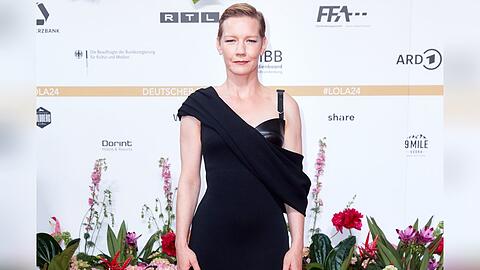 Schlicht, aber alles andere als langweilig: Sandra Hüller beim Deutschen Filmpreis.