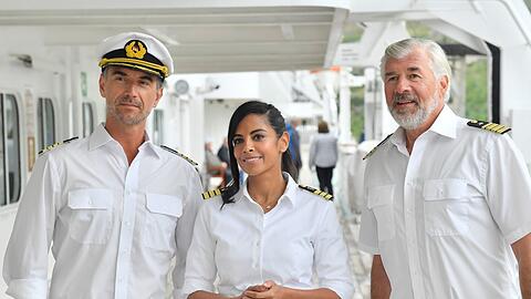 Collien Fernandes verk&ouml;rpert seit 2021 die Schiffs&auml;rztin Dr. Jessica Delgado beim ZDF-"Traumschiff".