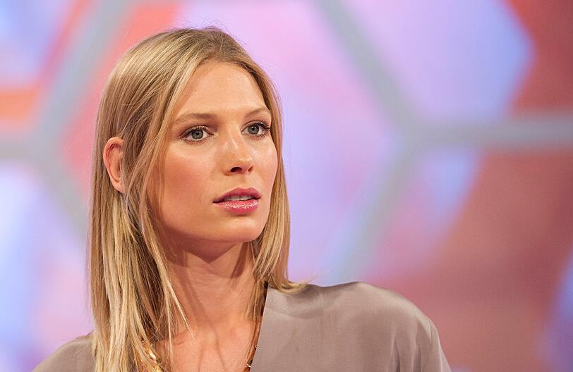 Dalli Dalli: Seit Montag dreht Model Sarah Brandner für die TV-Show vor der Kamera. Die Freundin von Bayern-Star Bastian Schweinsteiger ist Jurymitglied bei Dalli Dalli.