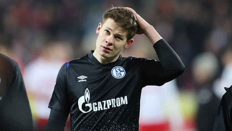 Wird gegen den FC Bayern wohl auf der Bank sitzen: Schalke-Torwart Alexander Nübel. Wird gegen den FC Bayern wohl auf der Bank sitzen: Schalke-Torwart Alexander Nübel.