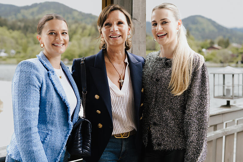 Angie Schmuck (Landgasthof Schmuck) mit Tochter Alexandra und Anna.