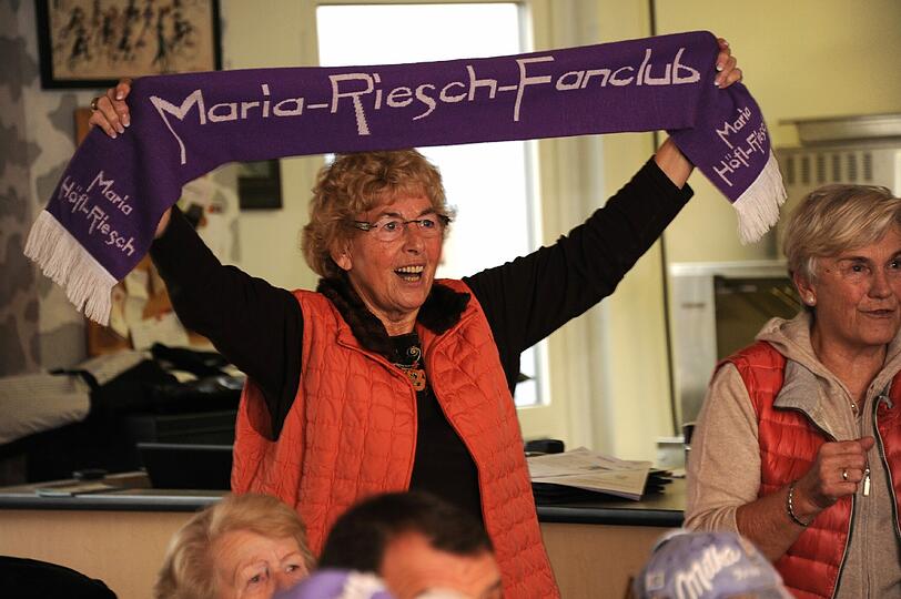 Auf geht's Maria: Die Stimmung im Leiner's Radl Bistro.