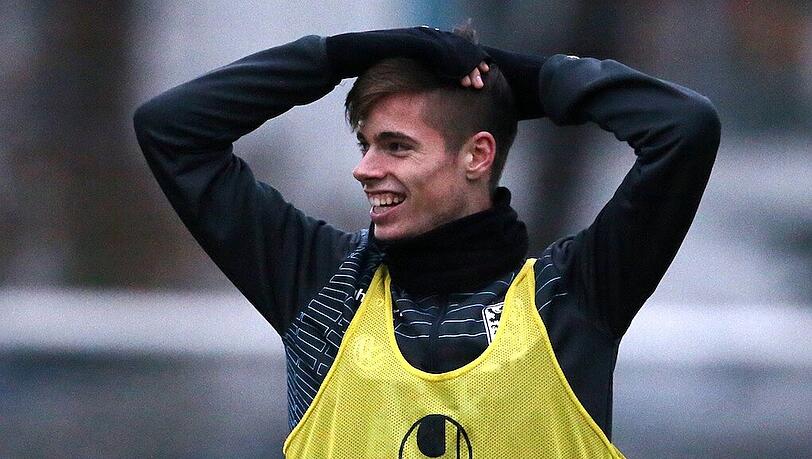 Steht bereits vor seinem Comeback: Julian Weigl. Steht bereits vor seinem Comeback: Julian Weigl.