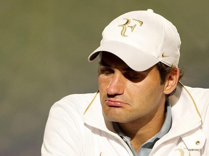Roger Federer macht das Aus in Wimbledon sichtlich zu schaffen.