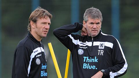 Das erste Training nach Funkel. Co-Trainer Markus von Ahlen (l.) soll die Mannschaft übergangsweise trainieren.