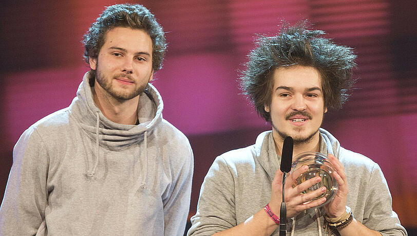 Philipp Dausch und Clemens Rehbein (re.) bei der Preisverleihung "1Live Krone" Philipp Dausch und Clemens Rehbein (re.) bei der Preisverleihung "1Live Krone"
