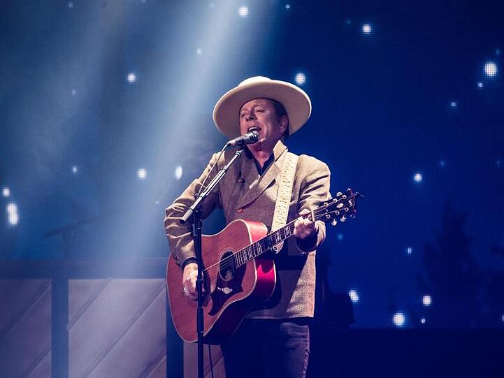 Kiefer Sutherland bei einem Konzert in Frankfurt am Main.