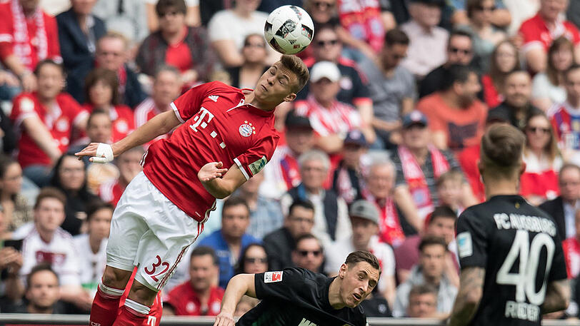 Joshua Kimmich: Note 3.  Laut Coach Ancelotti bleibt der Youngster auch in der kommenden Saison bei Bayern - trotz einiger Angebote. Durfte mal wieder von Beginn an ran, wirkte ein bisschen gehemmt. Spielte meist Sicherheitspässe.