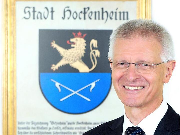 Der SPD-Kommunalpolitiker Dieter Gummer steht seit 2004 an der Rathausspitze in Hockenheim.