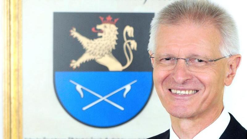 Der SPD-Kommunalpolitiker Dieter Gummer steht seit 2004 an der Rathausspitze in Hockenheim. Der SPD-Kommunalpolitiker Dieter Gummer steht seit 2004 an der Rathausspitze in Hockenheim.