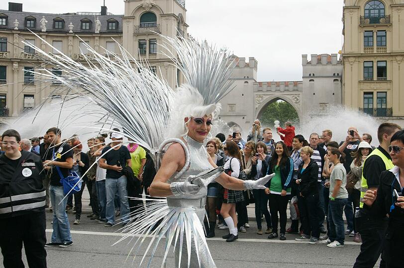 Sehen Sie hier die besten Bilder vom CSD in München.