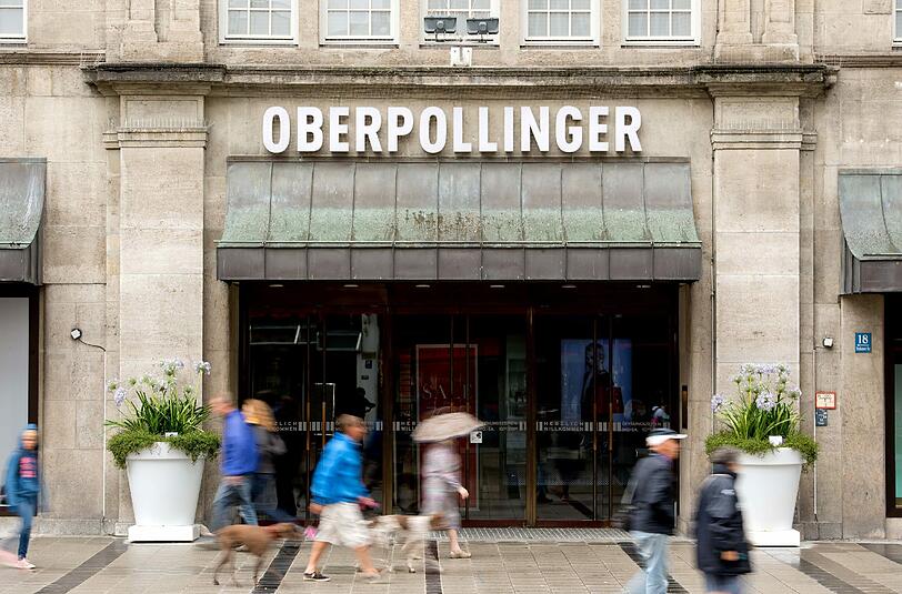 Schwere Zeiten für das Münchner Modehaus Oberpollinger in der Neuhauser Straße.