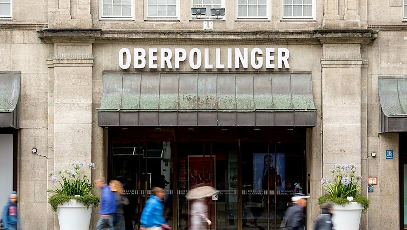 Schwere Zeiten für das Münchner Modehaus Oberpollinger in der Neuhauser Straße. Schwere Zeiten für das Münchner Modehaus Oberpollinger in der Neuhauser Straße.