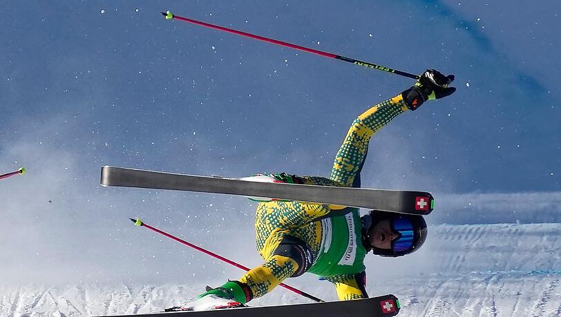 Tobias Müller aus Deutschland stürzt während des kleinen Finales.