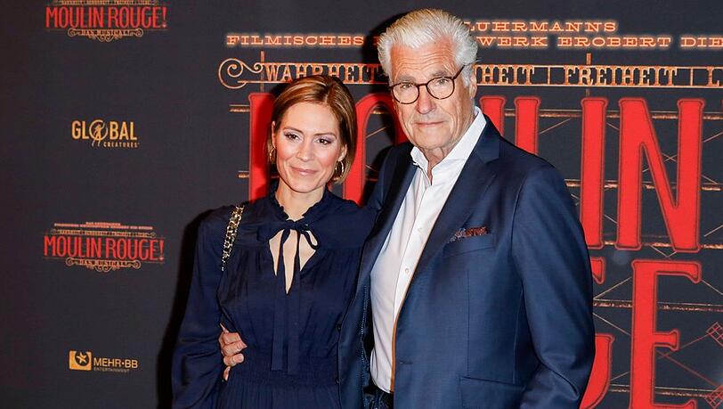 Sky du Mont mit seiner Partnerin Julia Schütze auf einem Event.