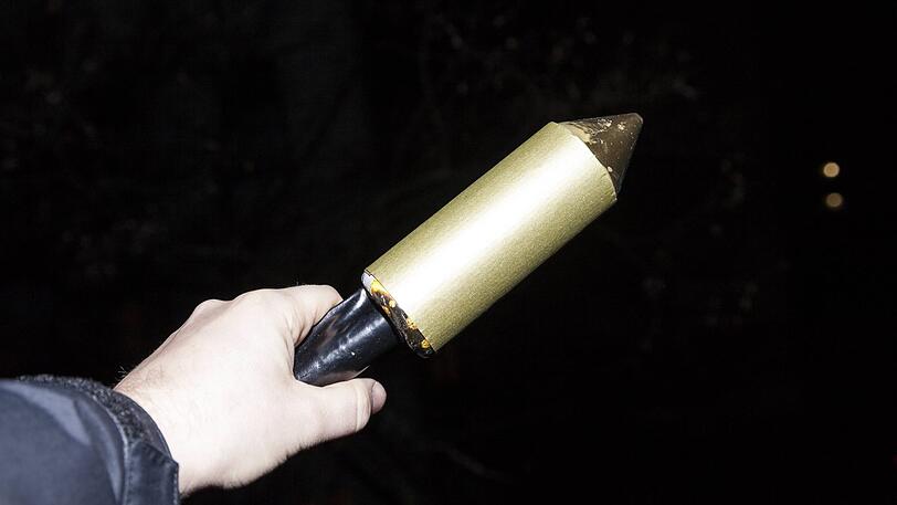 Die Mutprobe in der Silvesternacht ist gescheitert. (Symbolbild)