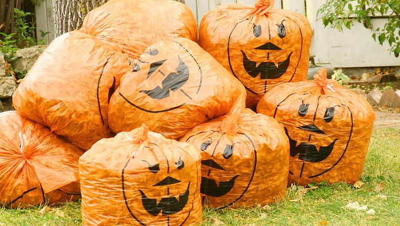 An Halloween fällt oft eine Menge Müll an.
