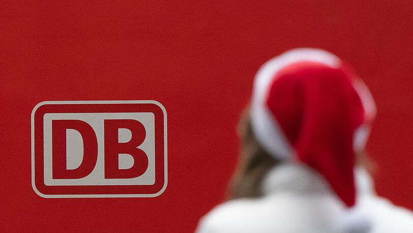 Die Deutsche Bahn stockt ihr Zugangebot über die Feiertage auf.