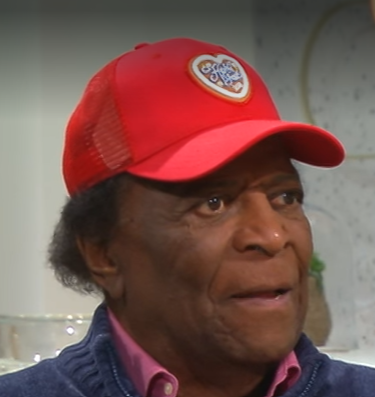 In der ZDF-Sendung "Volle Kanne" pr&auml;sentierte Roberto Blanco stolz seine "HeidiFest"-Cap.