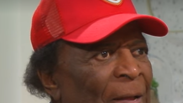 In der ZDF-Sendung "Volle Kanne" pr&auml;sentierte Roberto Blanco stolz seine "HeidiFest"-Cap.