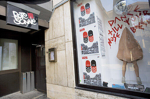 "Rote Sonne": Maximiliansplatz 5.