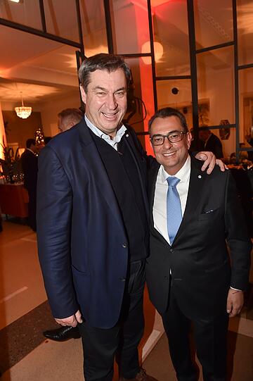 Ministerpräsident Markus Söder und Gastgeber Stavros Kostantinidis