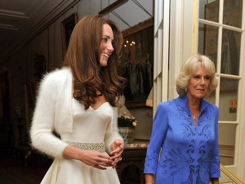 Herzogin Kate mit Charles-Gattin Camilla.