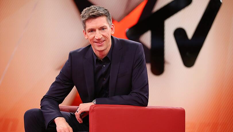 Steffen Hallaschka wurde mitten in der Live-Sendung von "Stern TV" von einem Flitzer überrascht.
