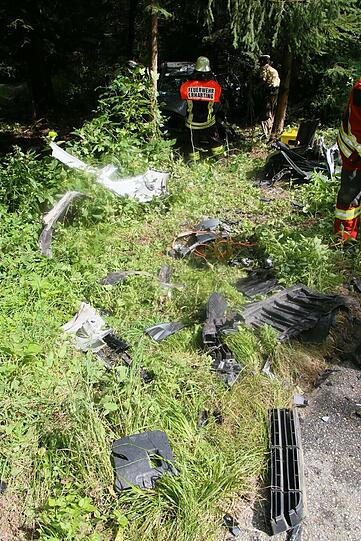 Die Bilder des Verkehrsunfalls im Landkreis Mühldorf.