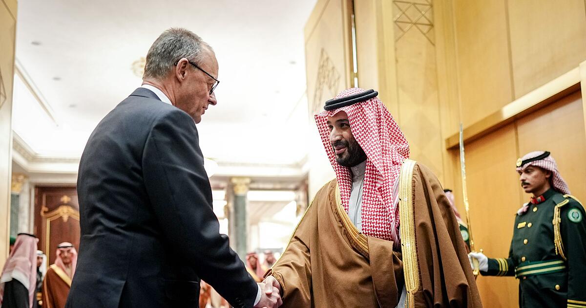 -Herzlich-und-offen-Merz-beim-saudischen-Kronprinzen