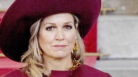 Das Lächeln von Königin Maxima wirkt ein wenig gequält. Steckt die vermutete Darminfektion ihr noch in den Knochen?