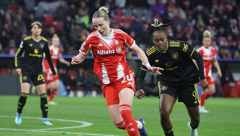 Verteidigerin mit Offensivdrang: Bayern-Spielerin Franziska Kett (l). (Archivbild) Verteidigerin mit Offensivdrang: Bayern-Spielerin Franziska Kett (l). (Archivbild)