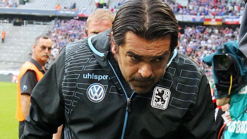 Gerhard Poschner sieht sich einem Fan-Protest gegenüber. Gerhard Poschner sieht sich einem Fan-Protest gegenüber.