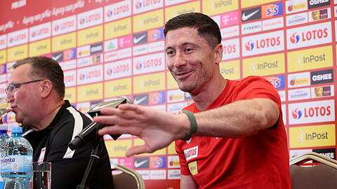 Abteilung Attacke: Robert Lewandowski will mit seiner Ansage bei der polnischen Nationalelf seinen Bayern-Abgang forcieren.