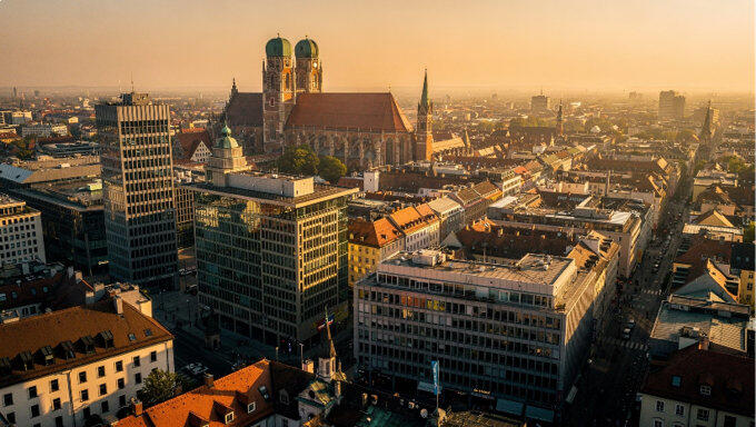 M&uuml;nchen und der Traum von der eigenen Immobilie: Welche Rolle Finanzierungsberater dabei spielen k&ouml;nnen.