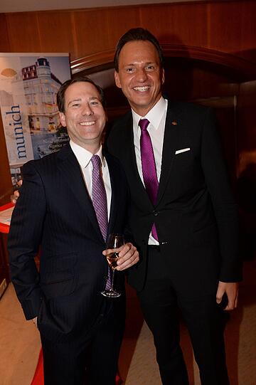 Moritz Graf zu Waldburg und Joachim L. Weber von der Mandarin Oriental Hotel Group