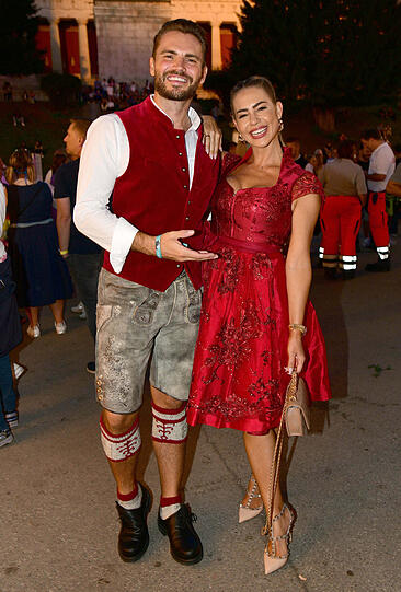 Johannes Haller mit Ehefrau Jessica