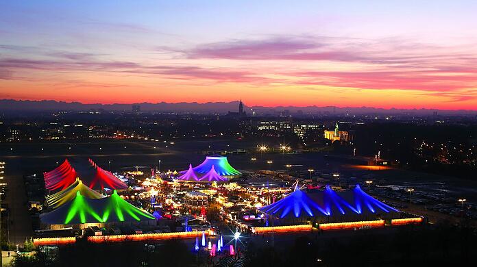 Dieses Jahr können Besucher nicht durch die schmalen Gassen des Tollwood bummeln. Stattdessen findet der "Markt der Ideen" digital statt.