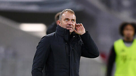 Hansi Flick muss gegen RB Salzburg improvisieren.