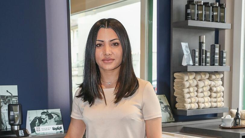 Sancar Nesrin spürt, dass es einigen ihrer Kunden nicht gut geht. Sancar Nesrin spürt, dass es einigen ihrer Kunden nicht gut geht.