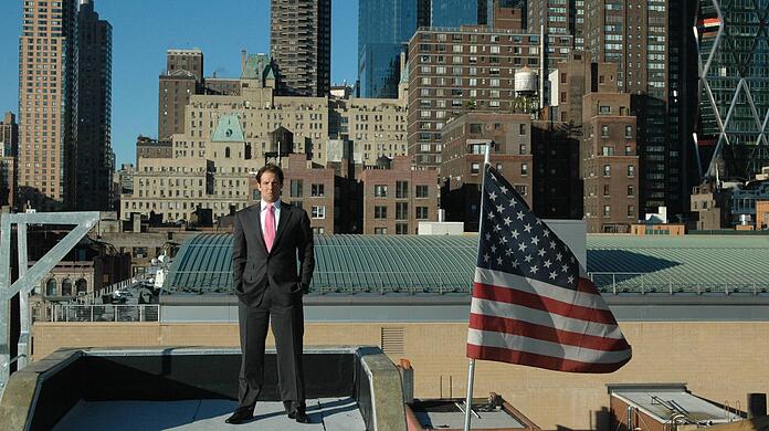 Der US-Immobilienentwickler Michael Shvo hat vor dem Jahr 2018 mehr als eine Million US-Dollar am Fiskus vorbeigeschleust. Jetzt entwickelt er teure Gebäude, in die ein Rententräger aus München investiert hat.